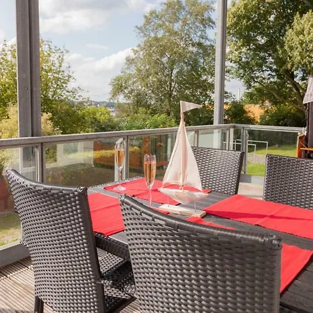 Stadtvilla Mit Hafenpanorama Apartment