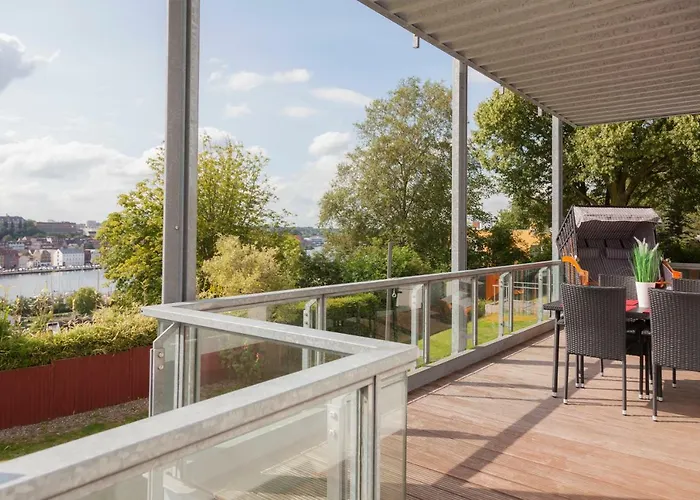 Stadtvilla Mit Hafenpanorama Apartment Flensburg