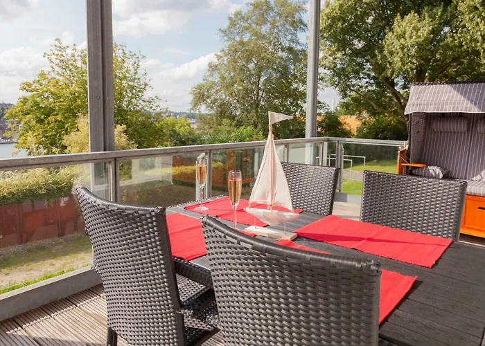 Stadtvilla Mit Hafenpanorama Apartment